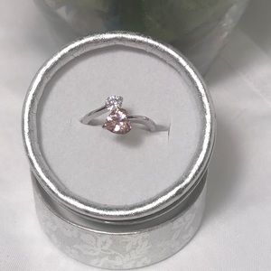 Beautiful Ring by Bubbly Belle     NWOT
